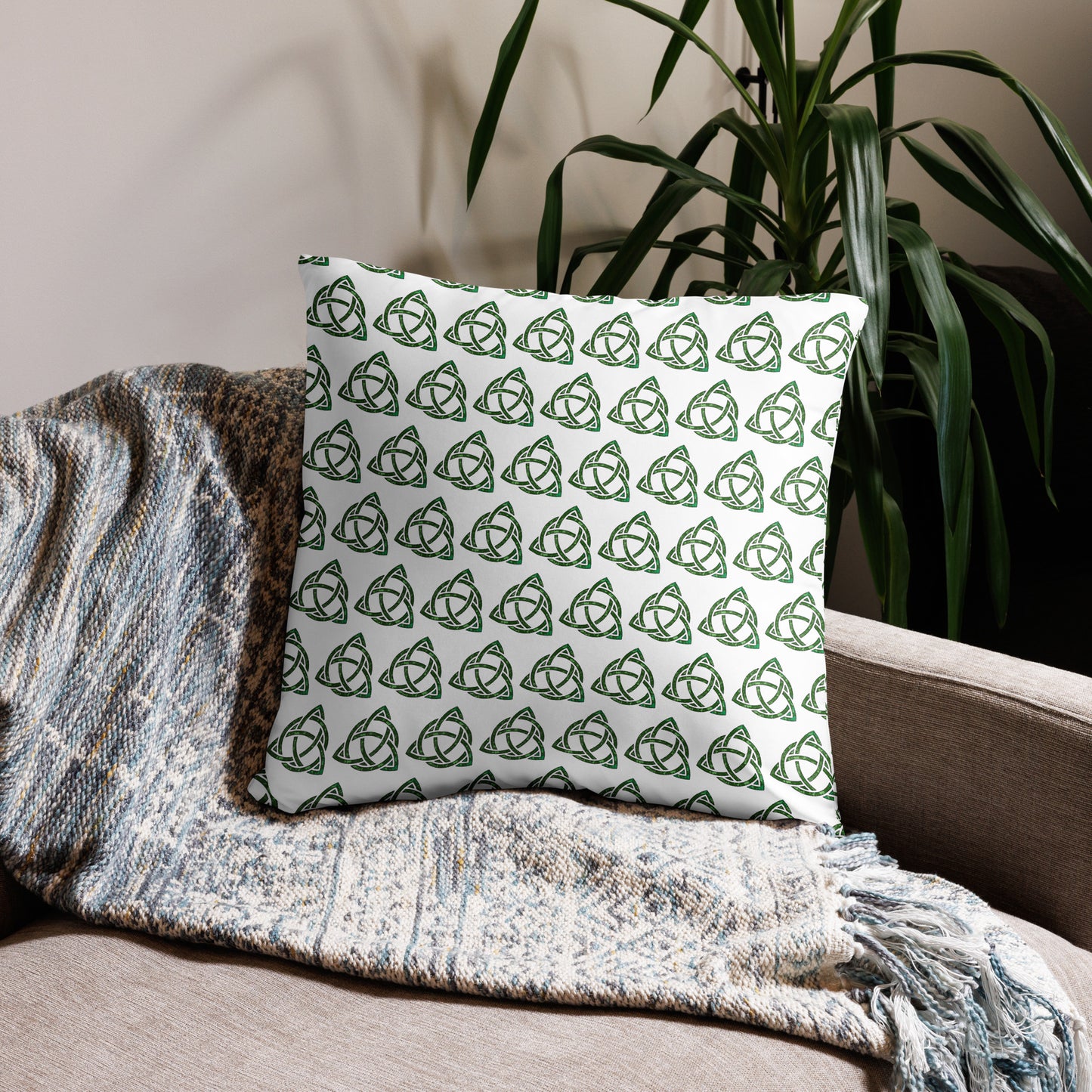 Celtic Knot Triquetra Basic Pillow 22″×22″