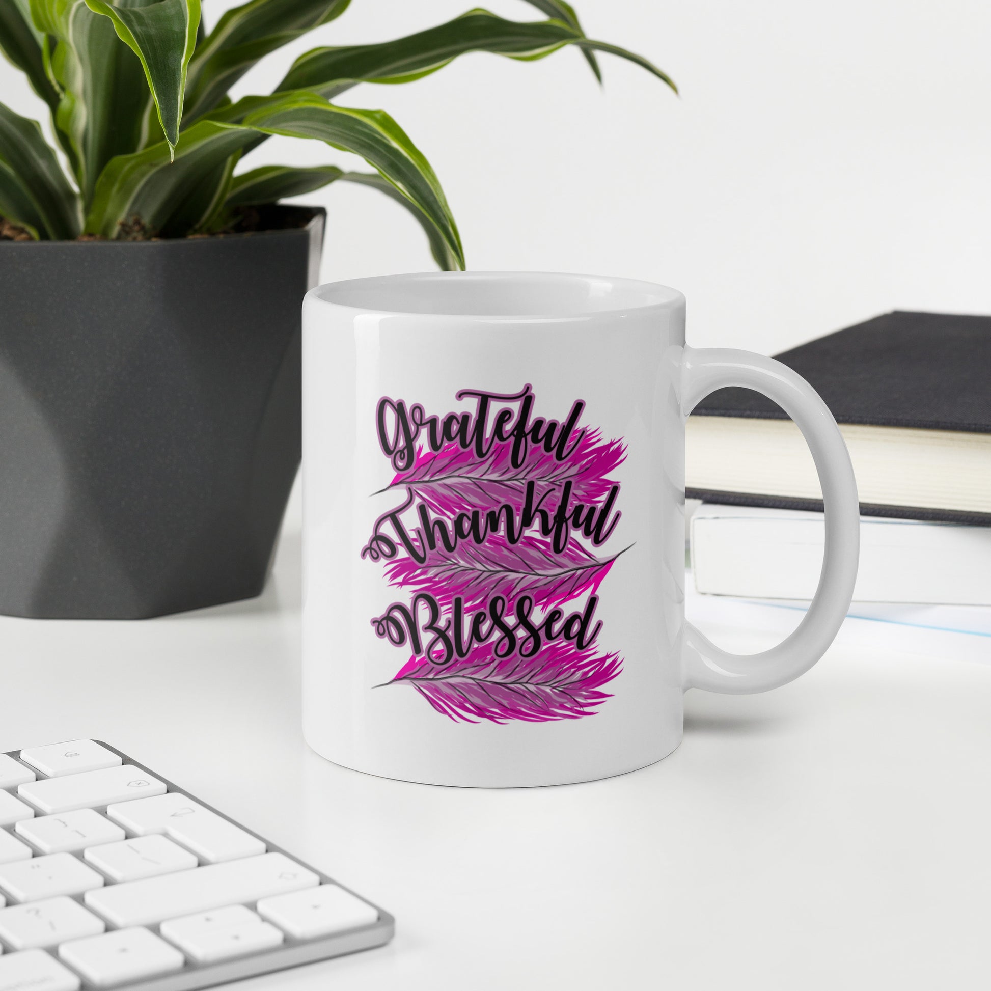 Thankful Grateful Blessed Pink White glossy mug