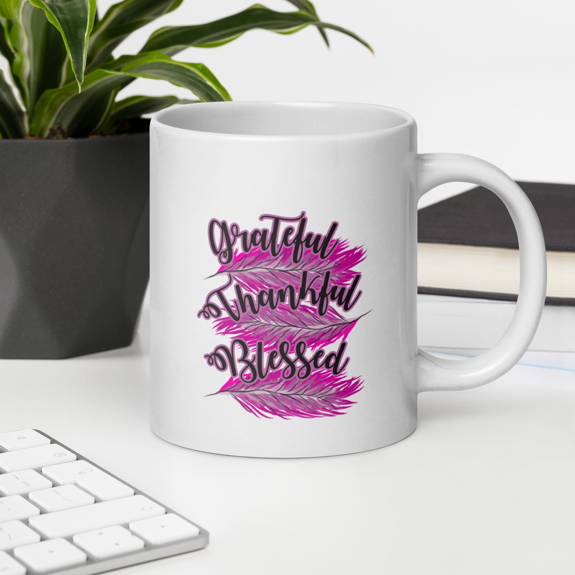 Thankful Grateful Blessed Pink White glossy mug